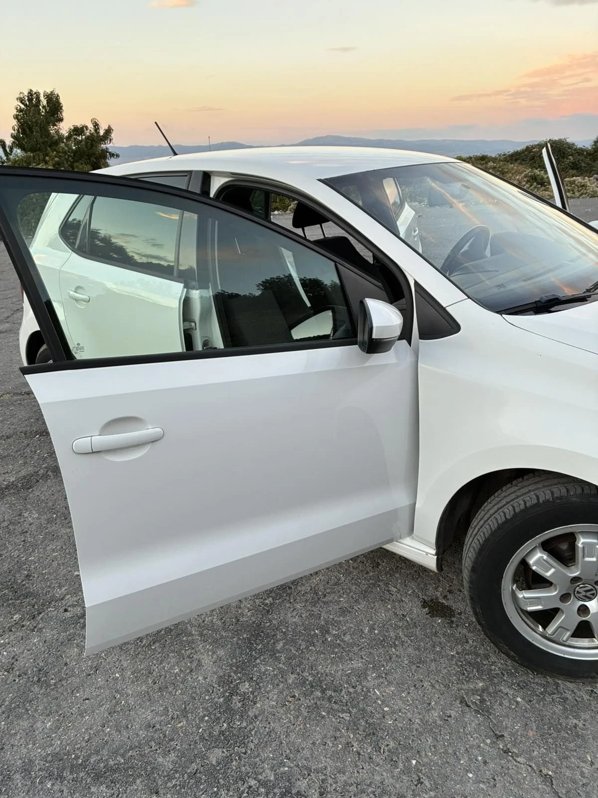VW Polo, снимка 15 - Автомобили и джипове - 55787042