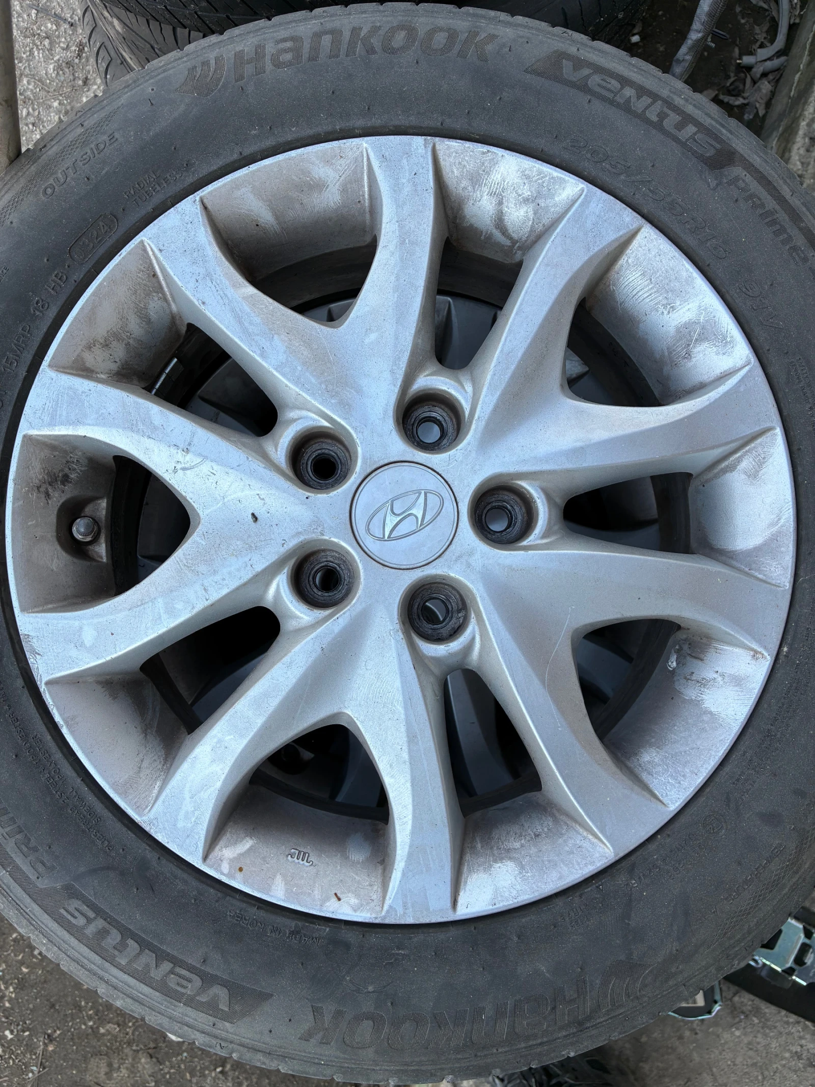 Hyundai I30 1.6 CRDI, снимка 2 - Автомобили и джипове - 53815167