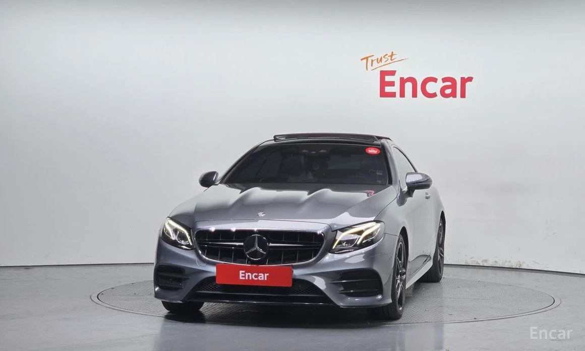 Mercedes-Benz E 220 d* COUPE* AMG* HEAD-UP* ПАНОРАМА* ПОДГРЕВ* КАМЕРА, снимка 2 - Автомобили и джипове - 54215383