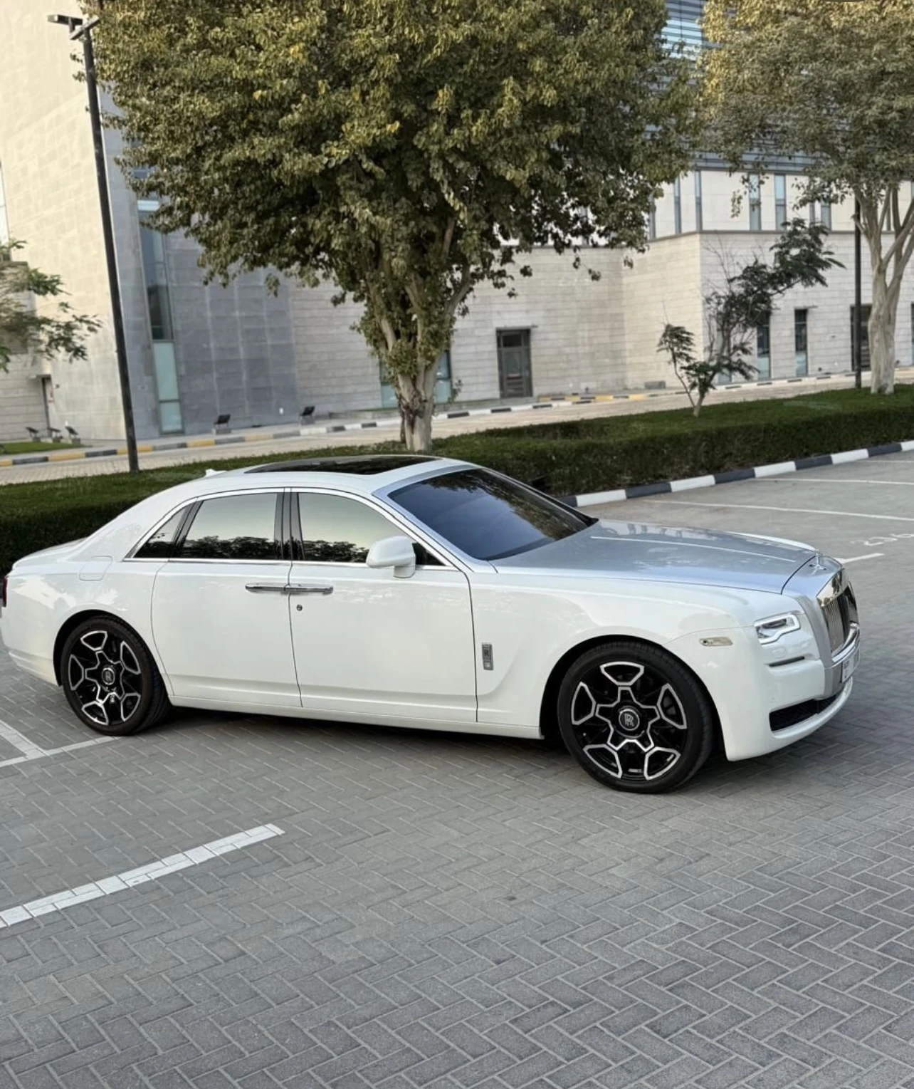 Rolls-Royce Ghost Bracket Helios Interior | Mobile.bg � ����������� 5