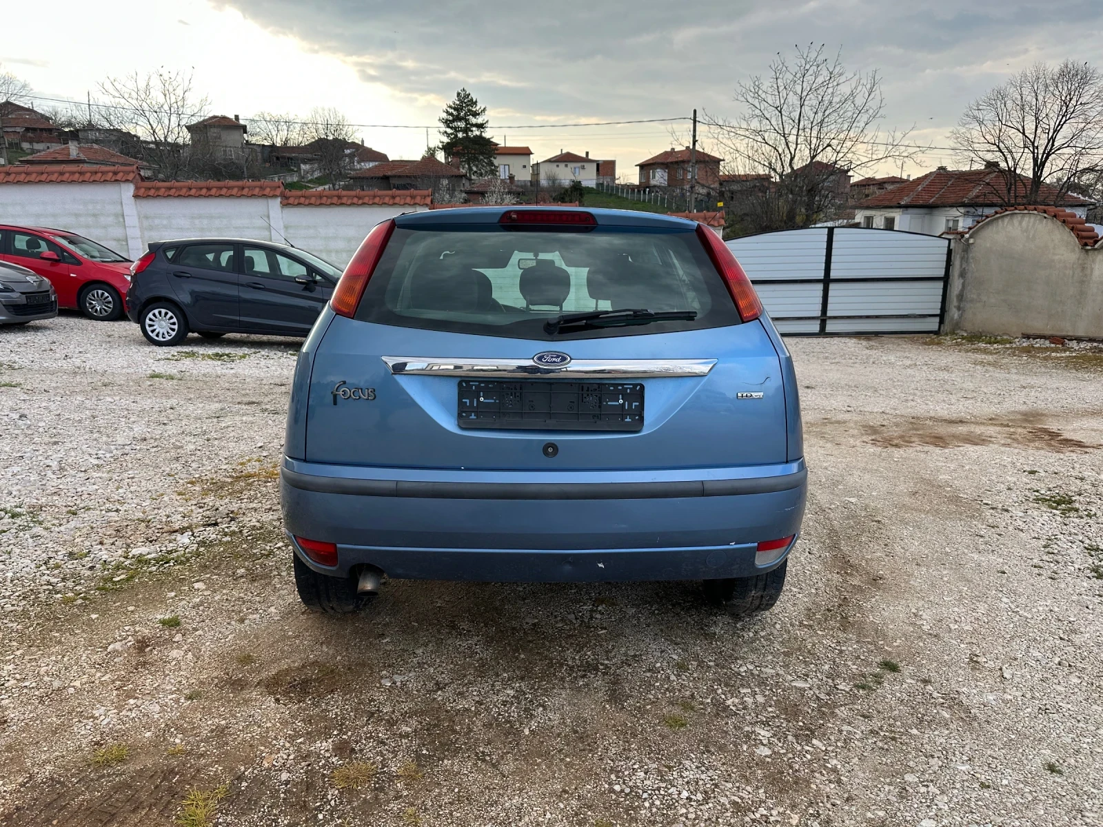 Ford Focus 1.8, снимка 5 - Автомобили и джипове - 54390116
