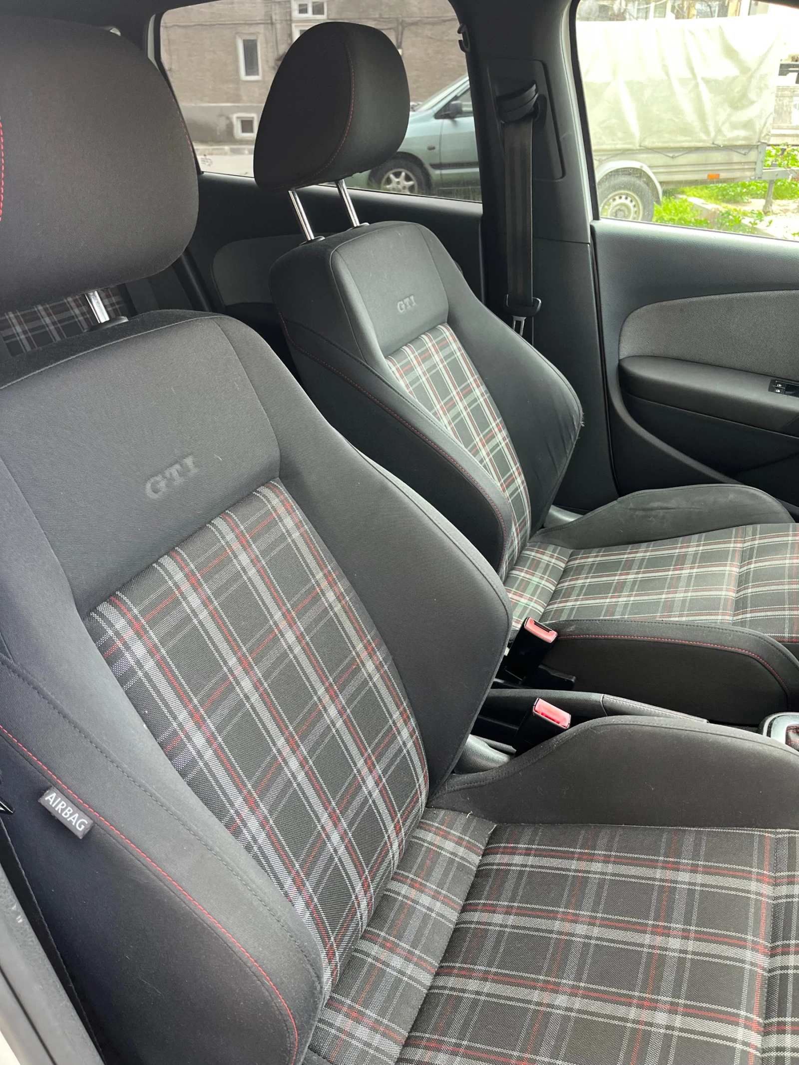 VW Polo 1.4 TSI  GTI, снимка 13 - Автомобили и джипове - 54577879