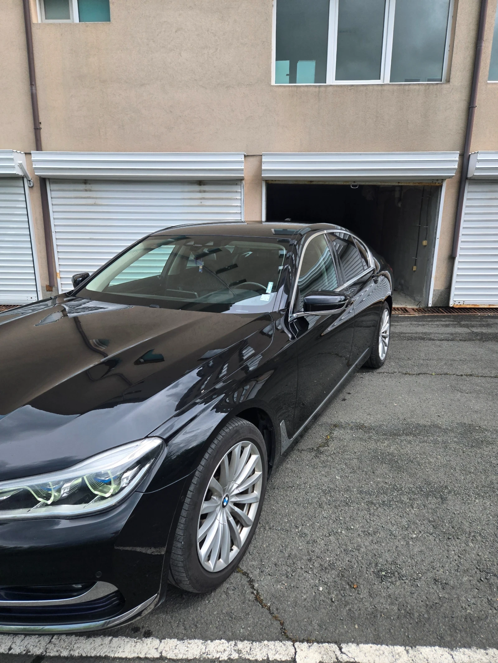 BMW 740, снимка 2 - Автомобили и джипове - 54584976