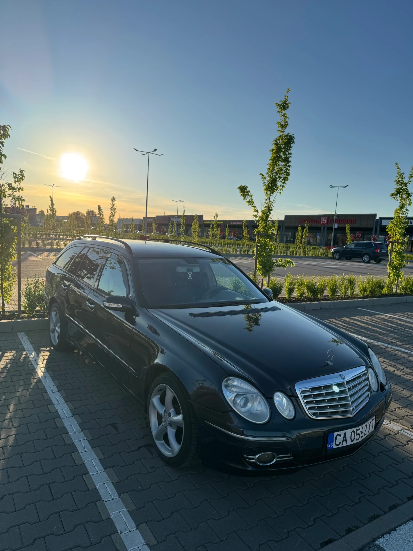 Mercedes-Benz E 270, снимка 3 - Автомобили и джипове - 54654979