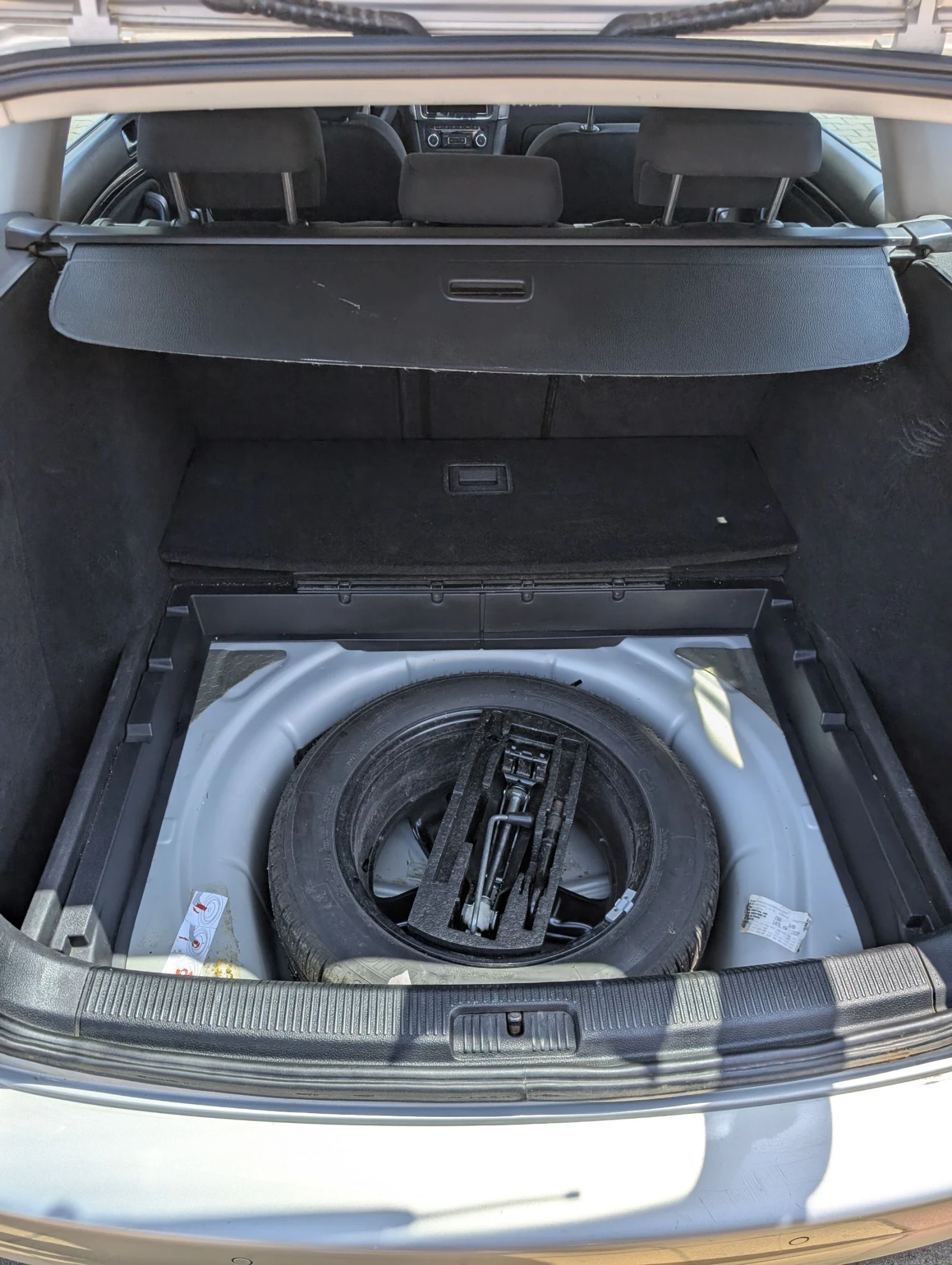 VW Golf 6 2.0TDI 140к.с, снимка 14 - Автомобили и джипове - 54763016
