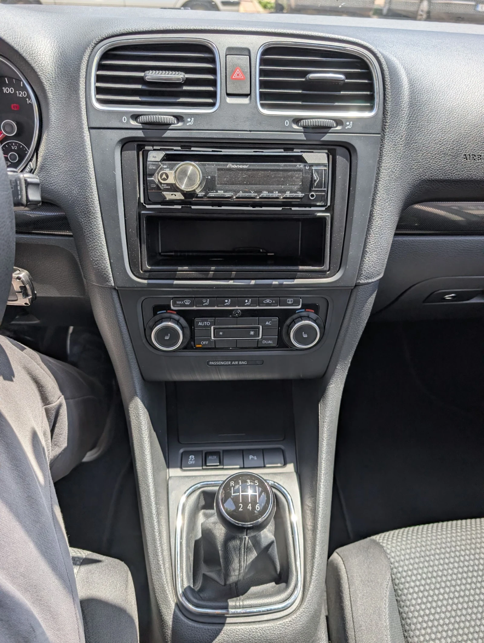 VW Golf 6 2.0TDI 140к.с, снимка 11 - Автомобили и джипове - 54763016