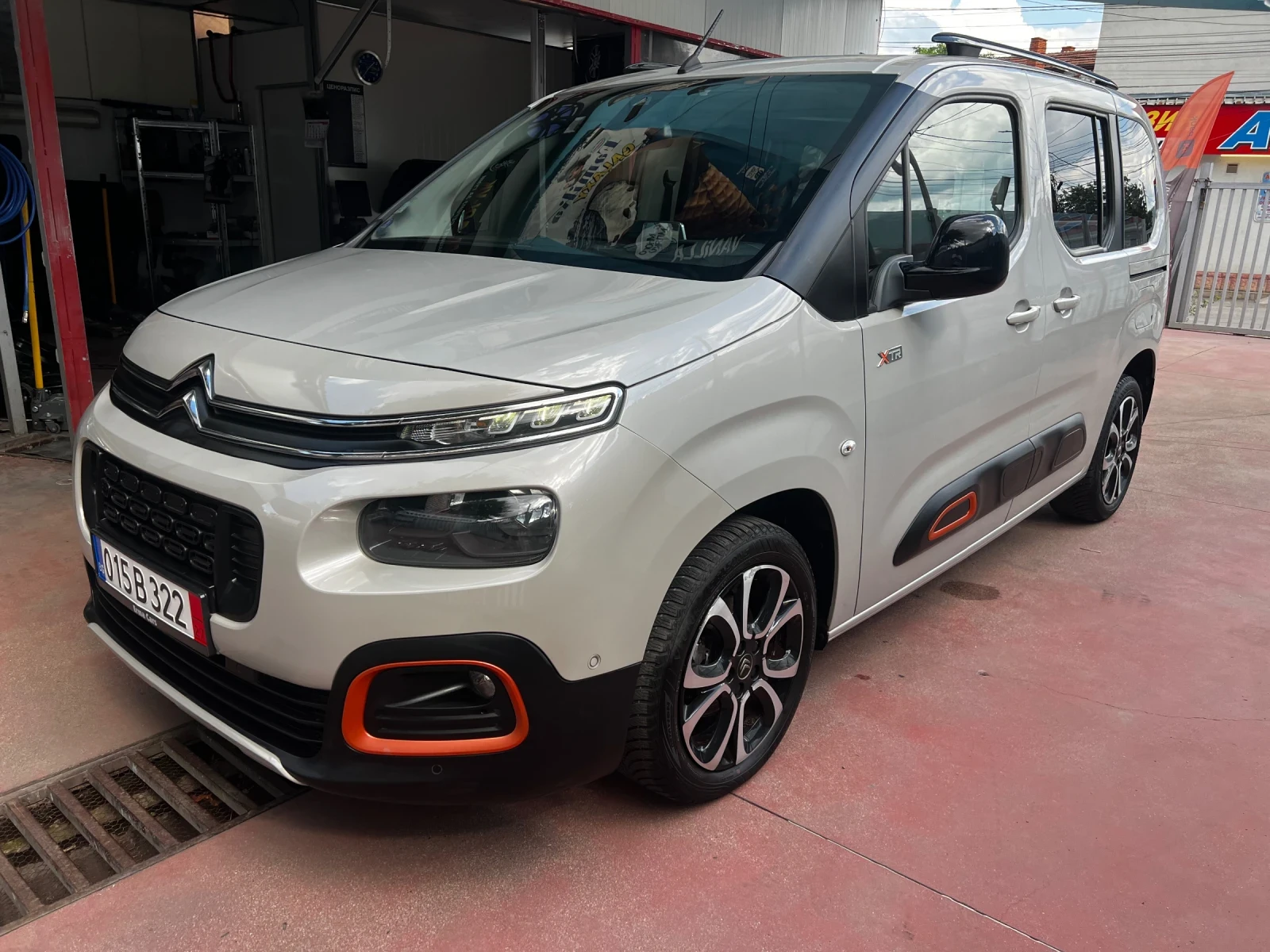 Citroen Berlingo XTR PANORAMA HEAD UP. SHINE