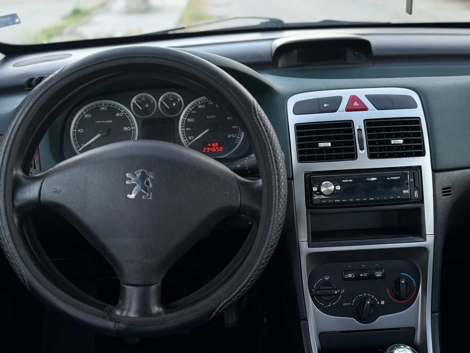Peugeot 307, снимка 6 - Автомобили и джипове - 54869370