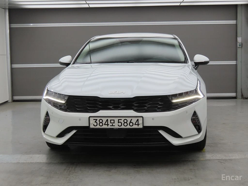 Kia K5 2.0* PRESTIGE* ПОДГРЕВ* ОБДУХВАНЕ* КАМЕРА* КЕЙЛЕС*, снимка 3 - Автомобили и джипове - 54996674