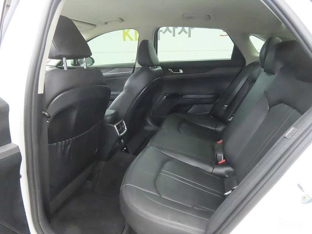 Kia K5 2.0* PRESTIGE* ПОДГРЕВ* ОБДУХВАНЕ* КАМЕРА* КЕЙЛЕС*, снимка 14 - Автомобили и джипове - 54996674
