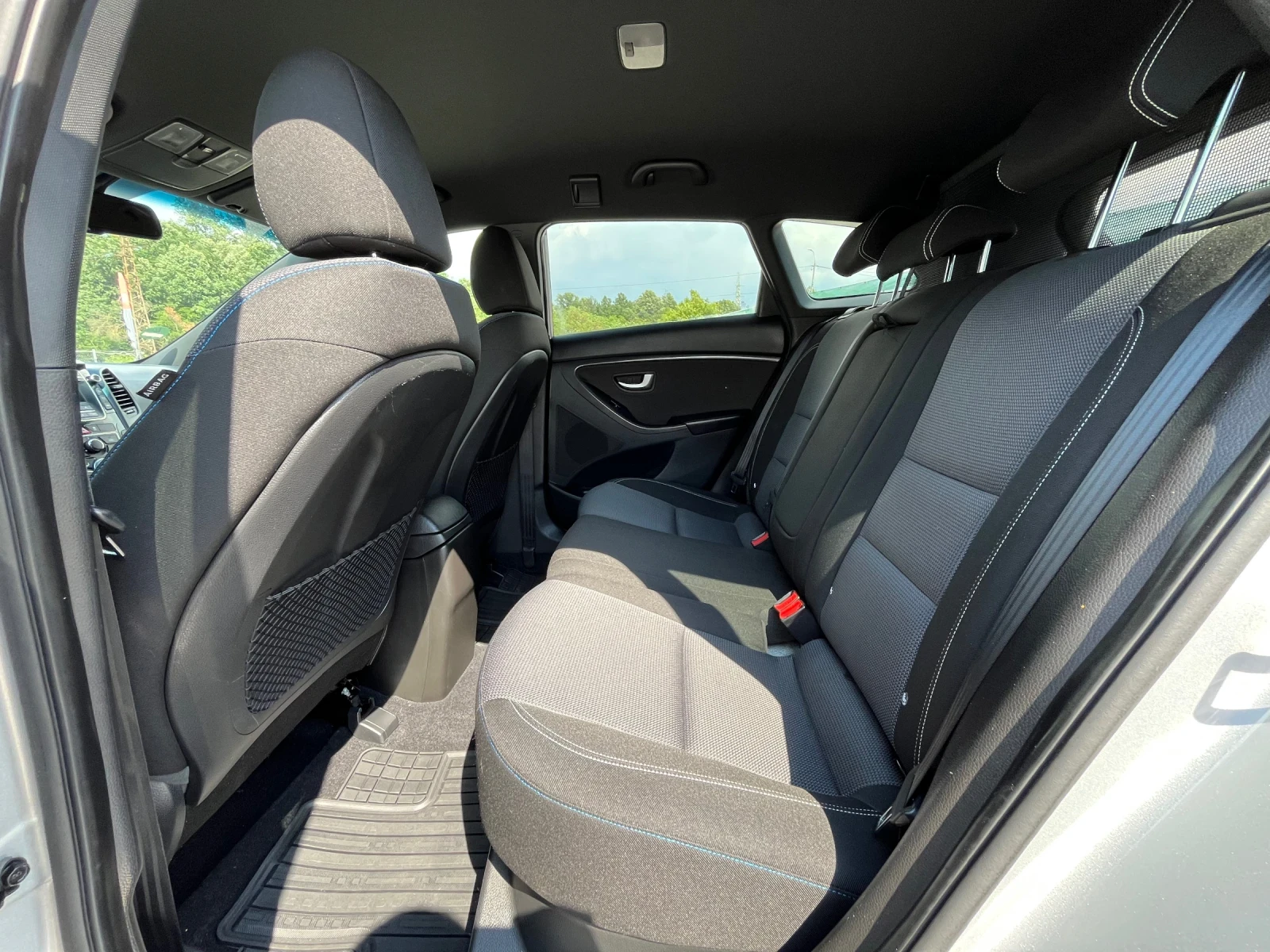 Hyundai I30 1.6CRDi Passion, снимка 12 - Автомобили и джипове - 55001208