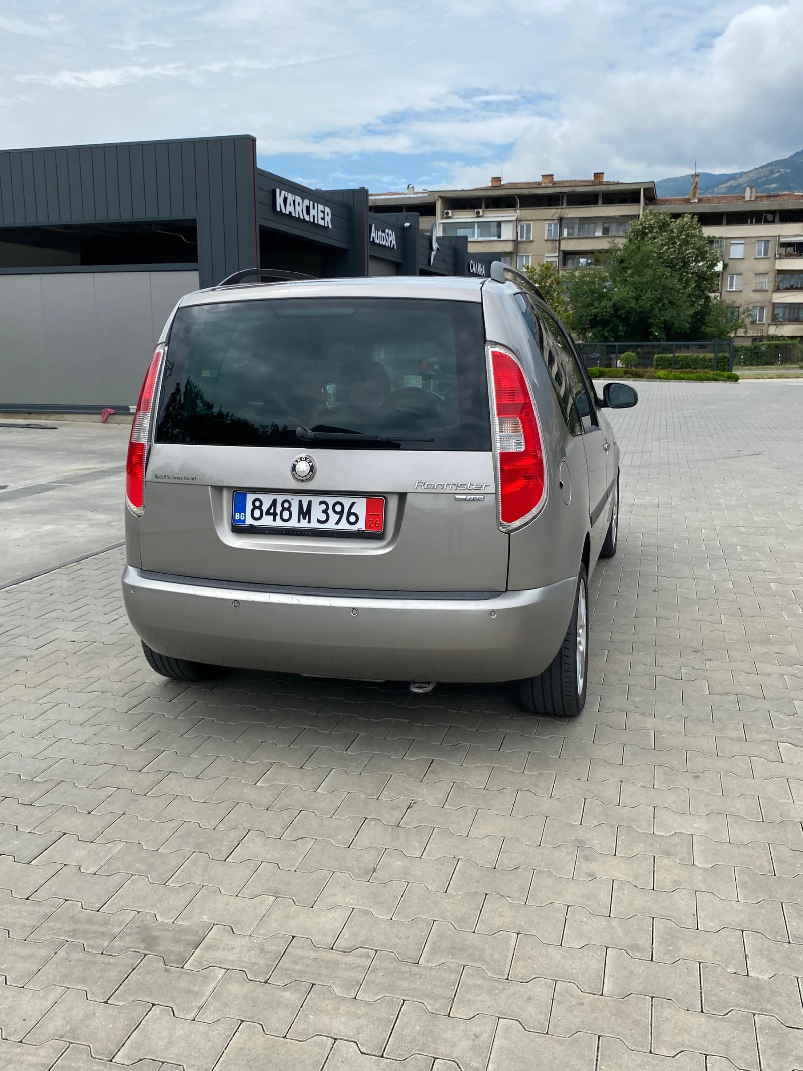 Skoda Roomster 1.4i 86кс, снимка 6 - Автомобили и джипове - 55039247