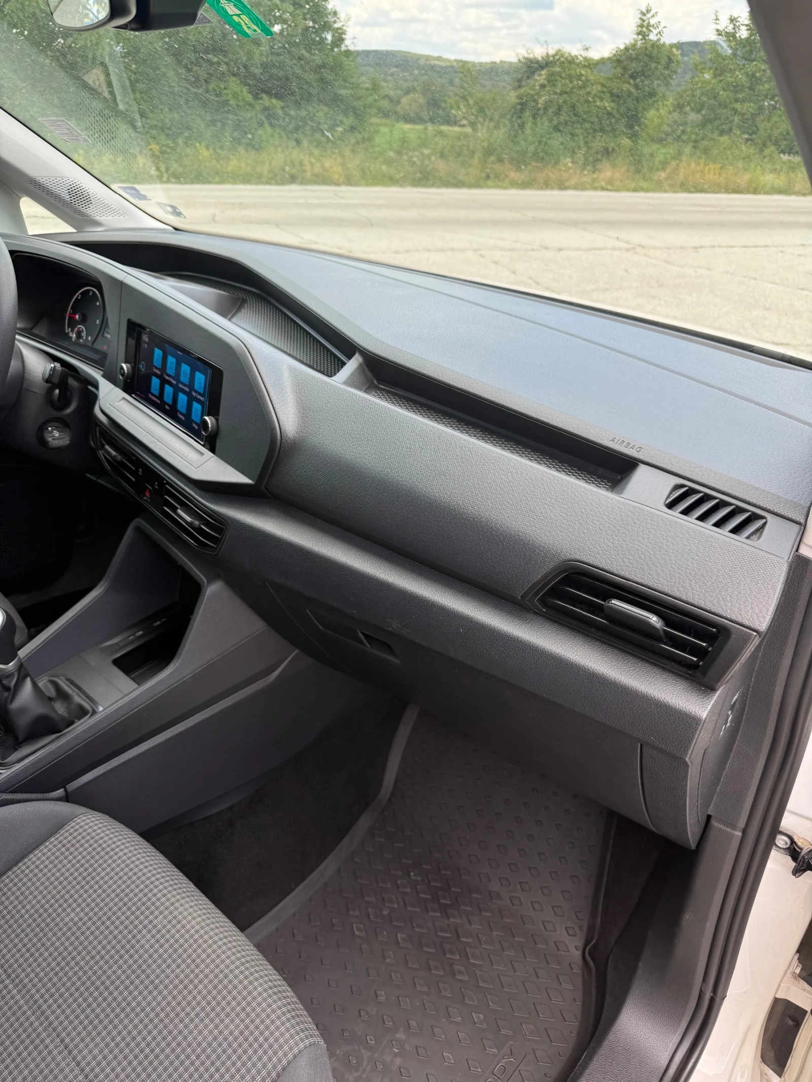 VW Caddy 2.0 TDI Maxi, снимка 10 - Автомобили и джипове - 55175360