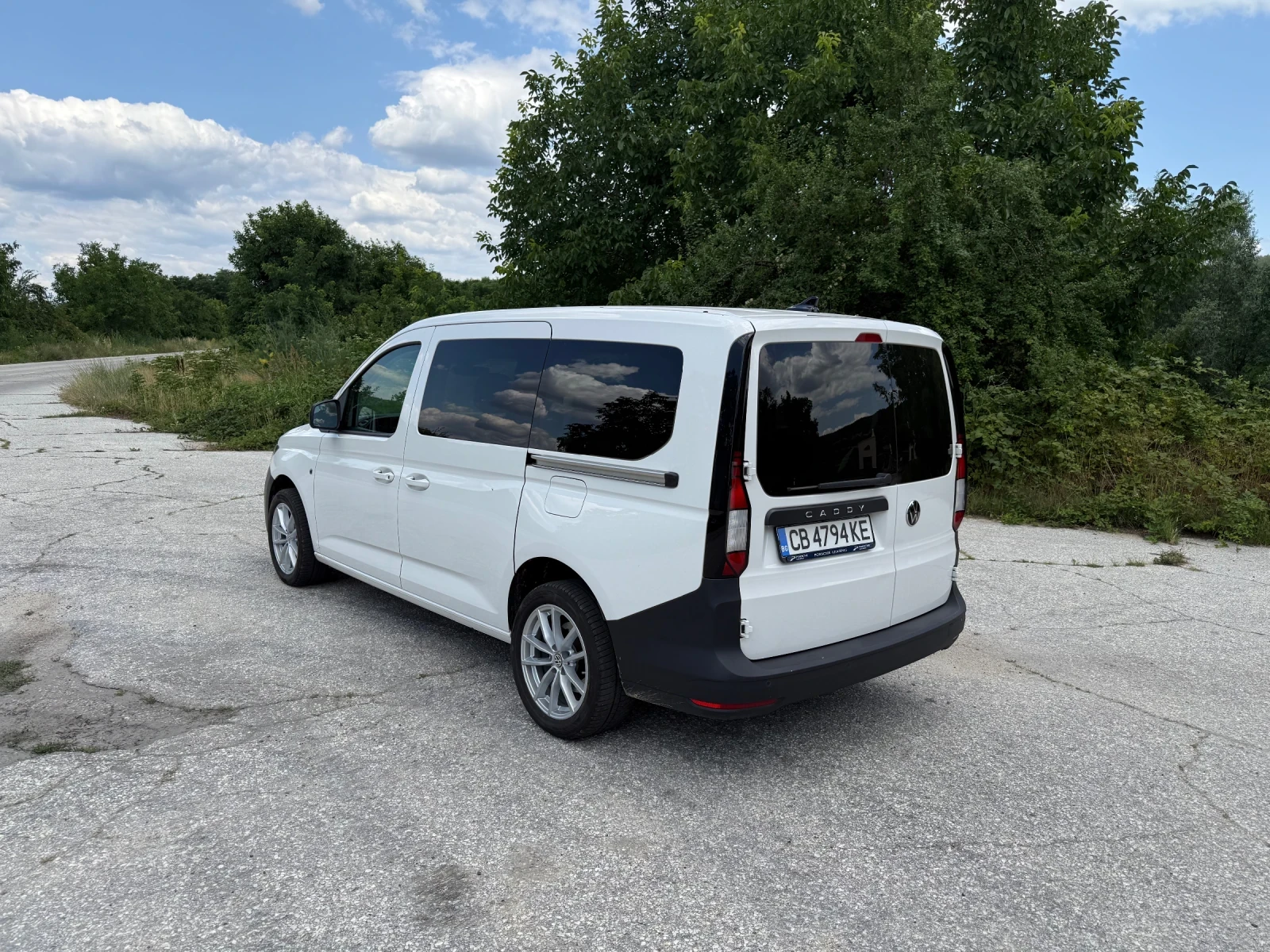 VW Caddy 2.0 TDI Maxi, снимка 3 - Автомобили и джипове - 55175360