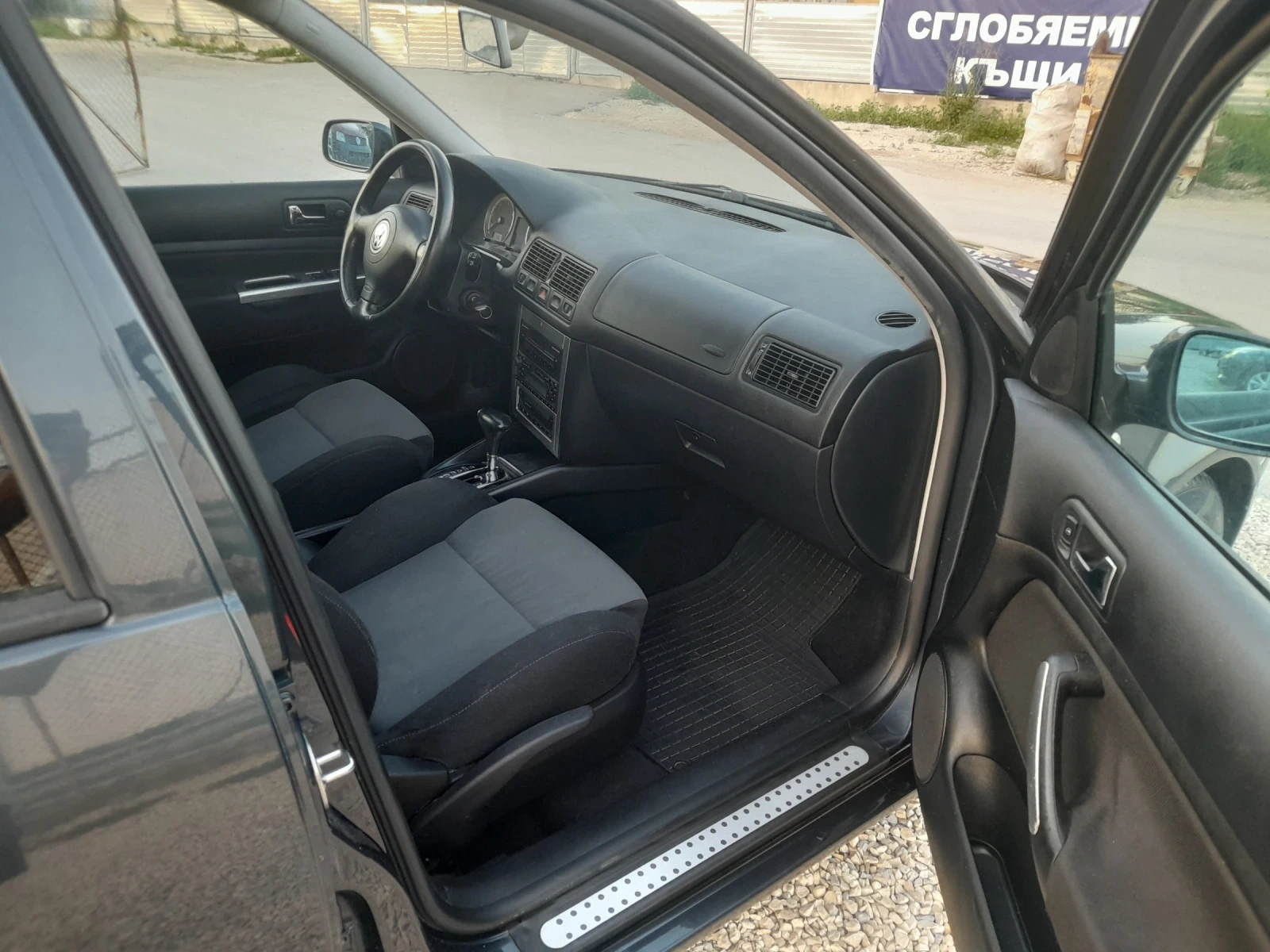 VW Golf АВТОМАТ , снимка 8 - Автомобили и джипове - 55386425