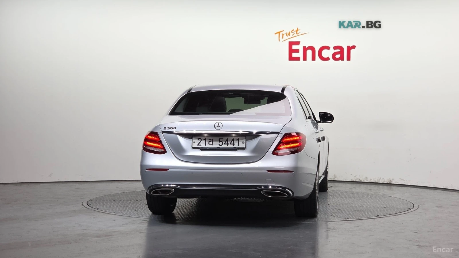 Mercedes-Benz E 300 Avangarde* INTELLIGENT DRIVE* КОЖА* НАВИ, снимка 4 - Автомобили и джипове - 55378087
