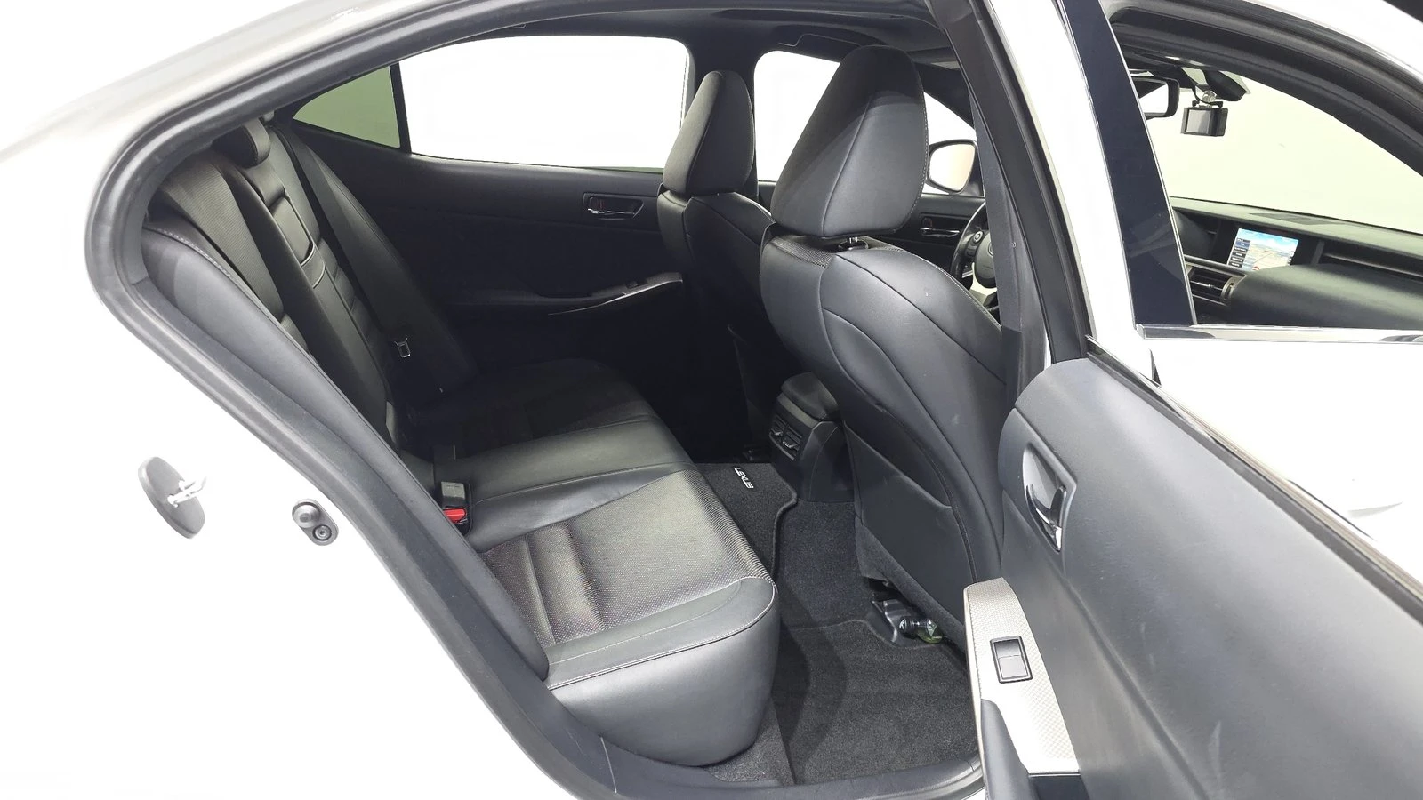 Lexus IS F-Sport* ���* ������� �����* BLIND SPOT* ������ �� | Mobile.bg � ����������� 12