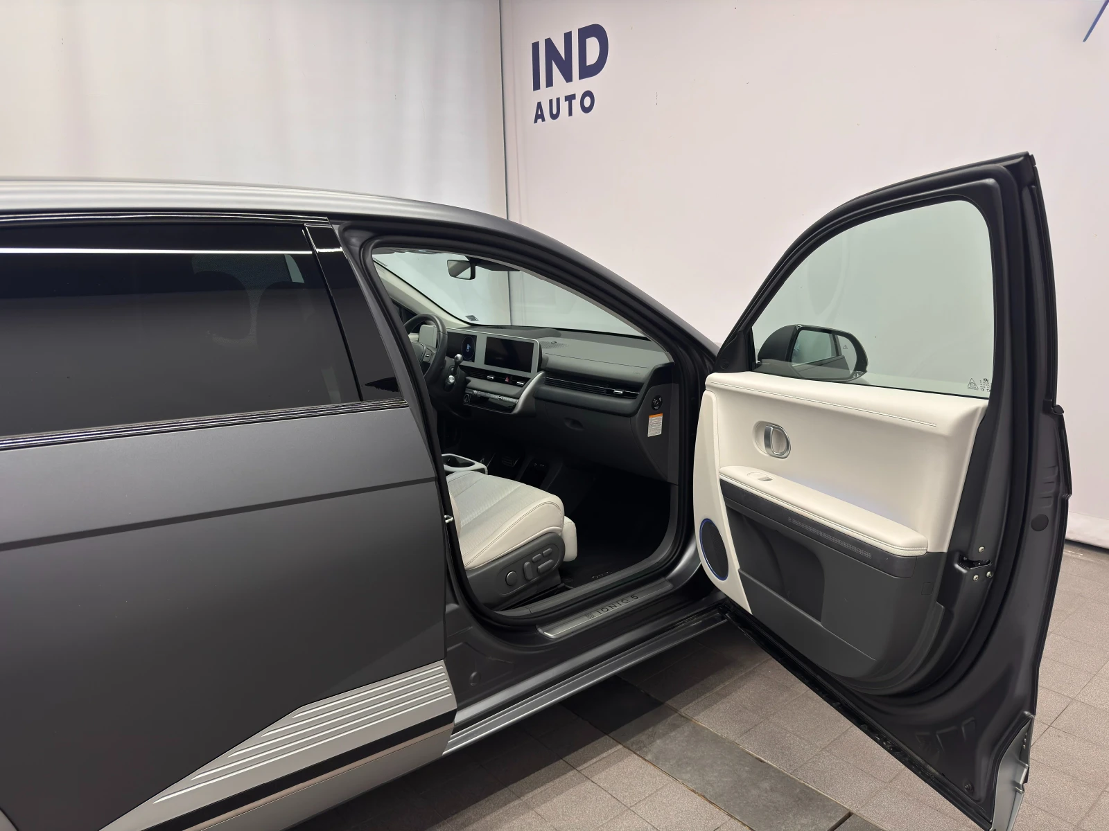 Hyundai Ioniq 5 PREMIUM, снимка 13 - Автомобили и джипове - 55818204