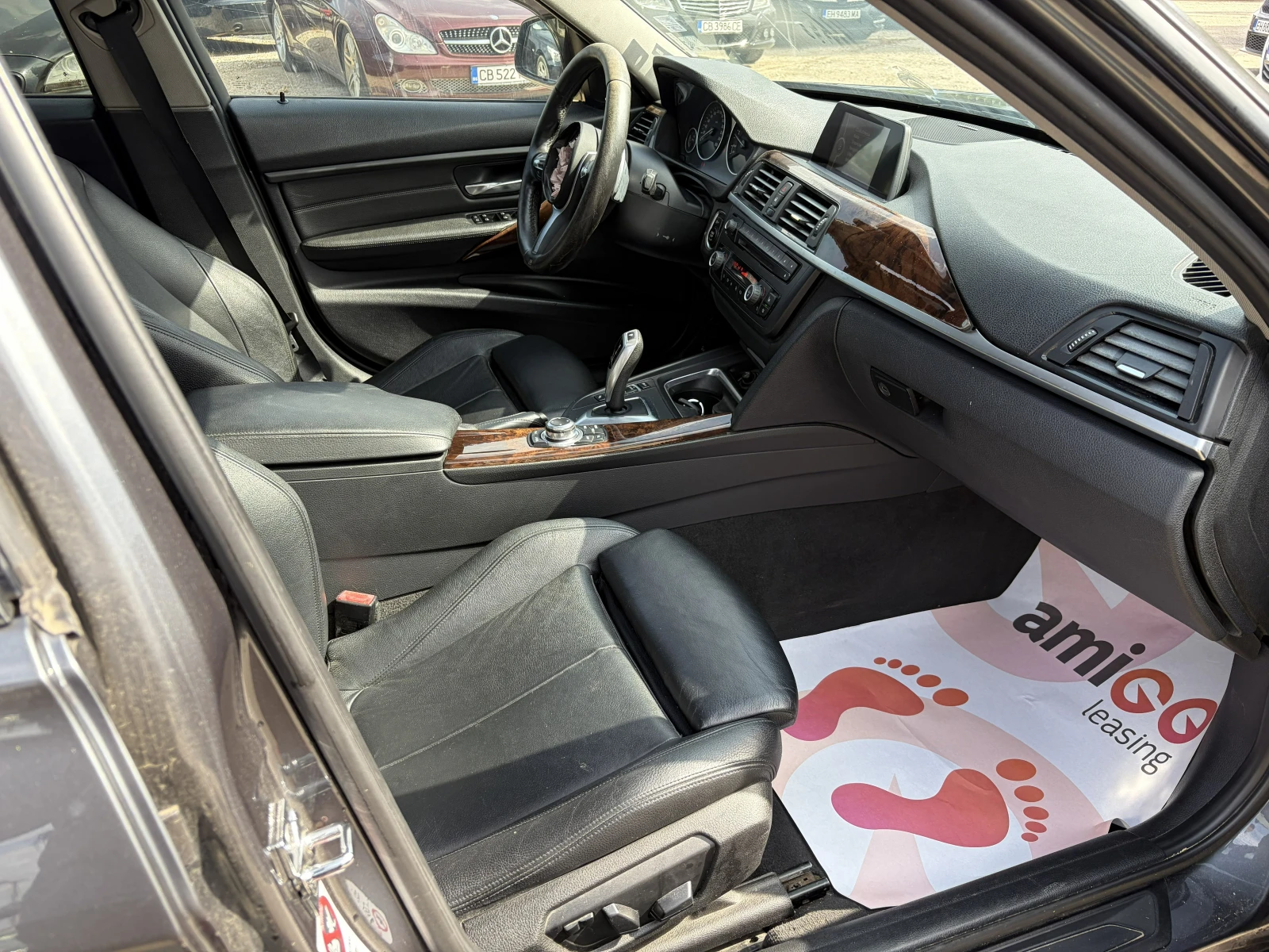 BMW 320, снимка 13 - Автомобили и джипове - 55897951
