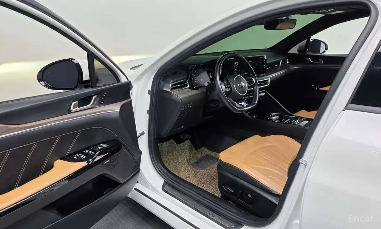 Kia K5, снимка 10 - Автомобили и джипове - 56686836