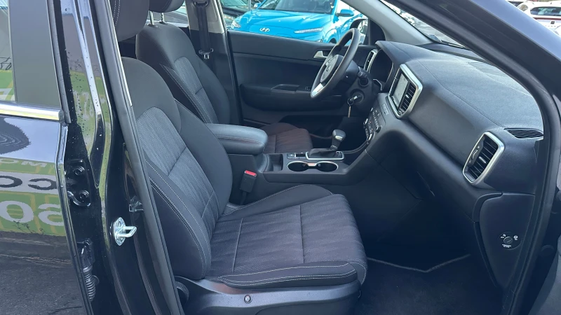 Kia Sportage 1.6 T-GDI Automatic / 21000km, снимка 12 - Автомобили и джипове - 52381250