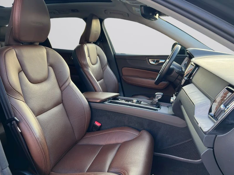 Volvo Xc90 T6 Inscription 360CAM* PANO* BLINDSPOT* ПОДГРЕВ* , снимка 8 - Автомобили и джипове - 52551393