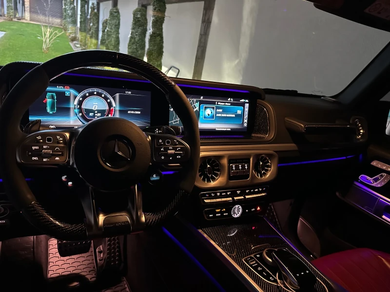 Mercedes-Benz G 63 AMG Carbon* Night* AMG Drivers Pack Massage* 360* /TV, снимка 12 - Автомобили и джипове - 53025914