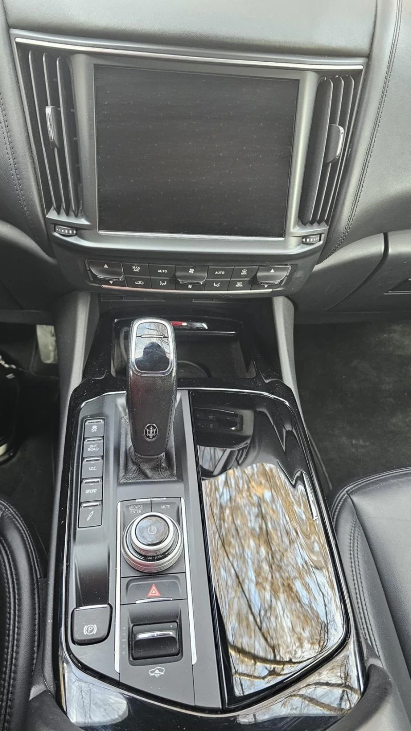 Maserati Levante GranLusso, снимка 12 - Автомобили и джипове - 53166080