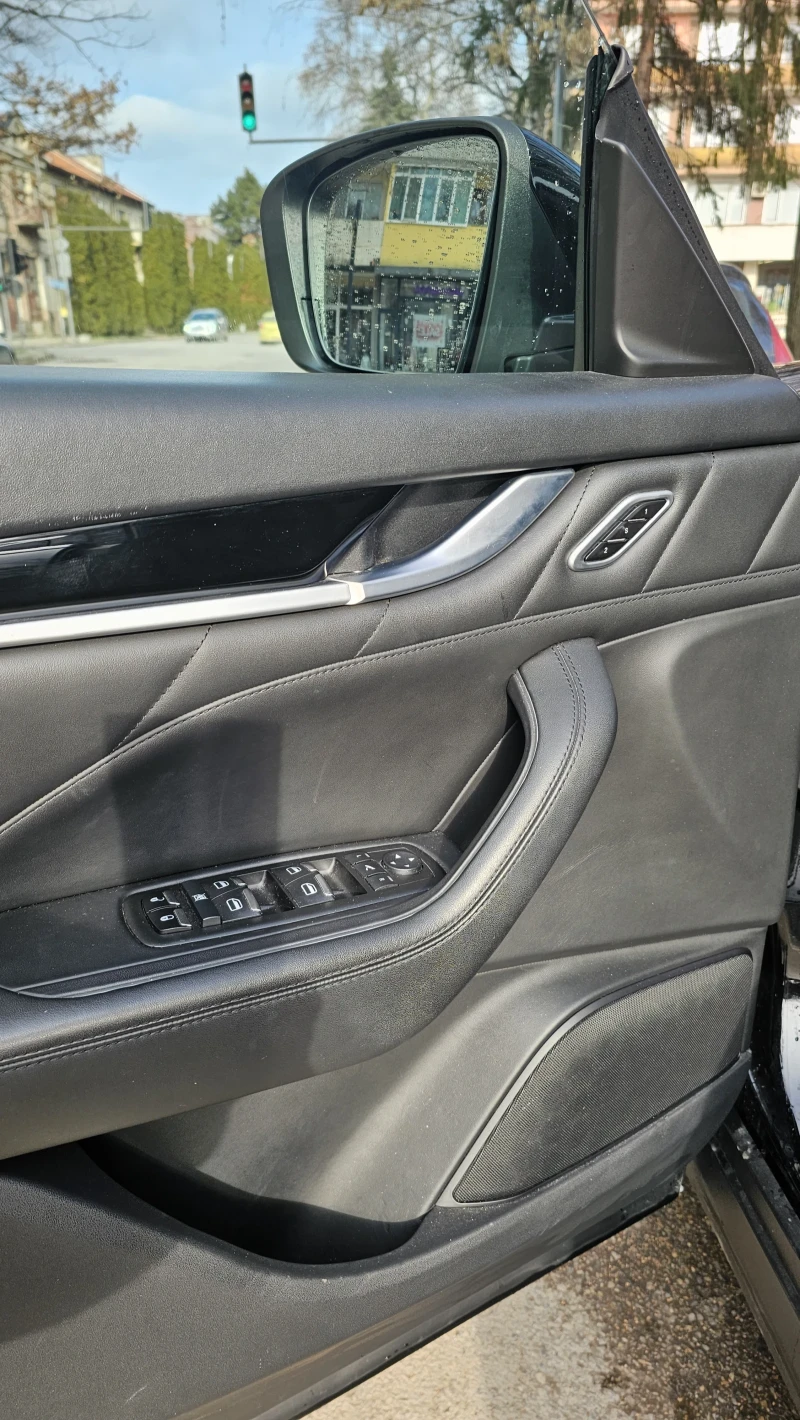 Maserati Levante GranLusso, снимка 14 - Автомобили и джипове - 53166080