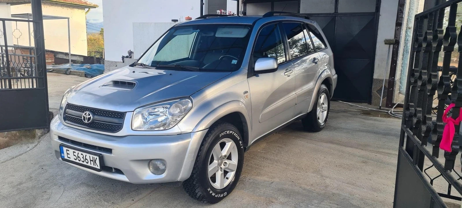 Toyota Rav4 TOYOTA RAV 4 2.0 d4d - изображение 4