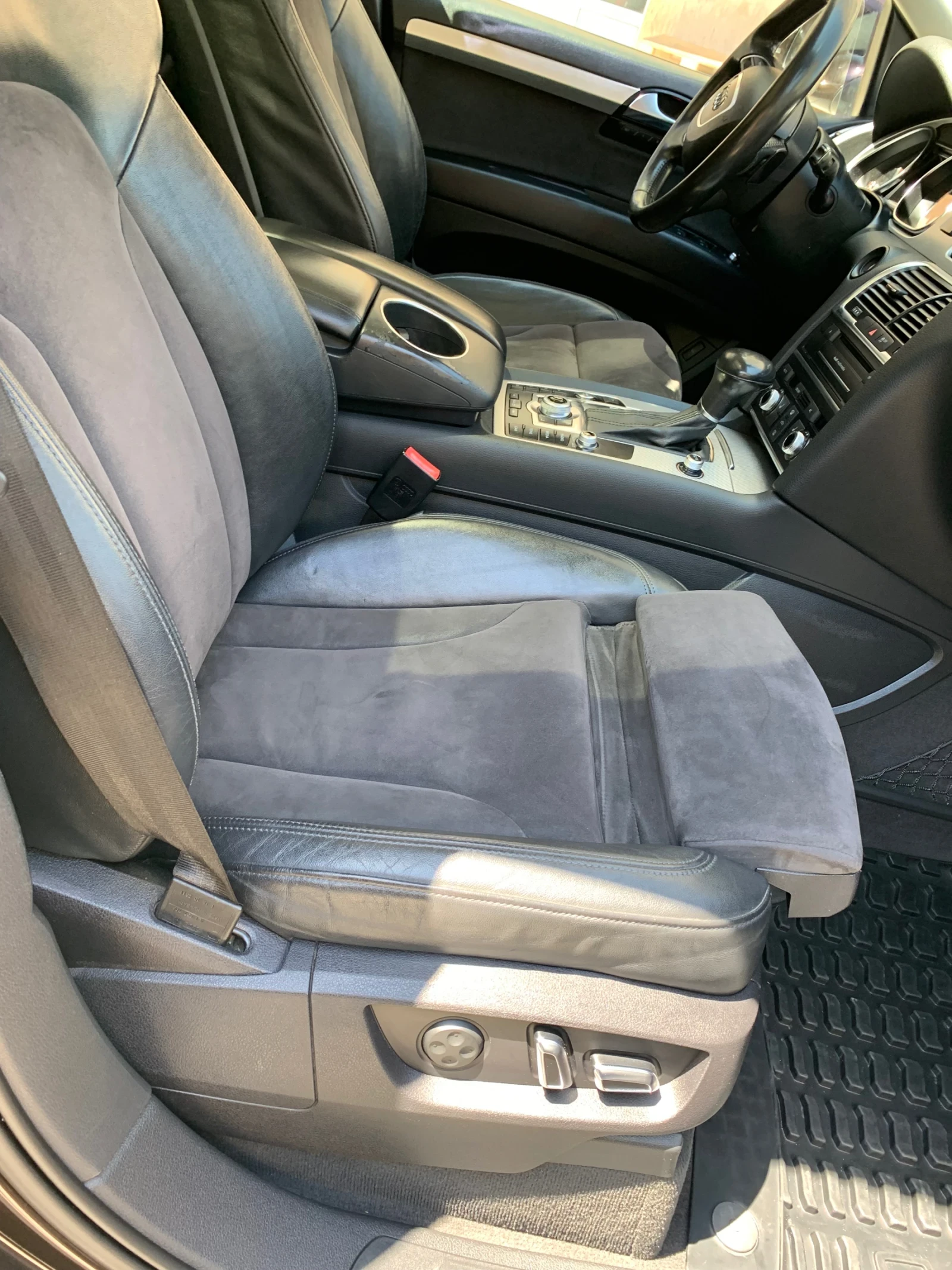 Audi Q7 TDI QUATRO Premium 6+ 1 места - изображение 3