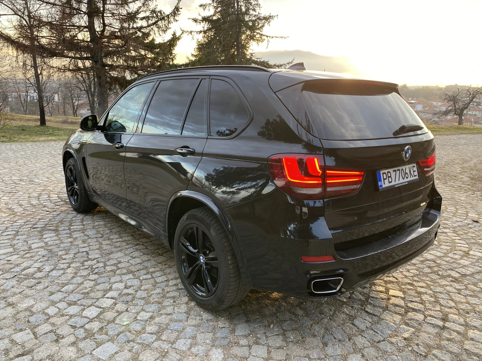 BMW X5 xDrive30d/M-Pack/ОБДУХВАНЕ/360-КАМЕРИ/ПАНОРАМА/FUL - изображение 6