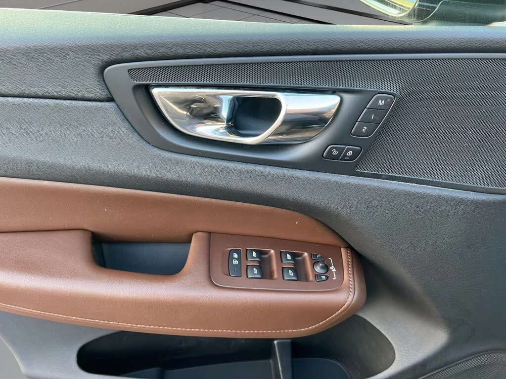 Volvo Xc90 T6 Inscription 360CAM* PANO* BLINDSPOT* ПОДГРЕВ*  - изображение 9