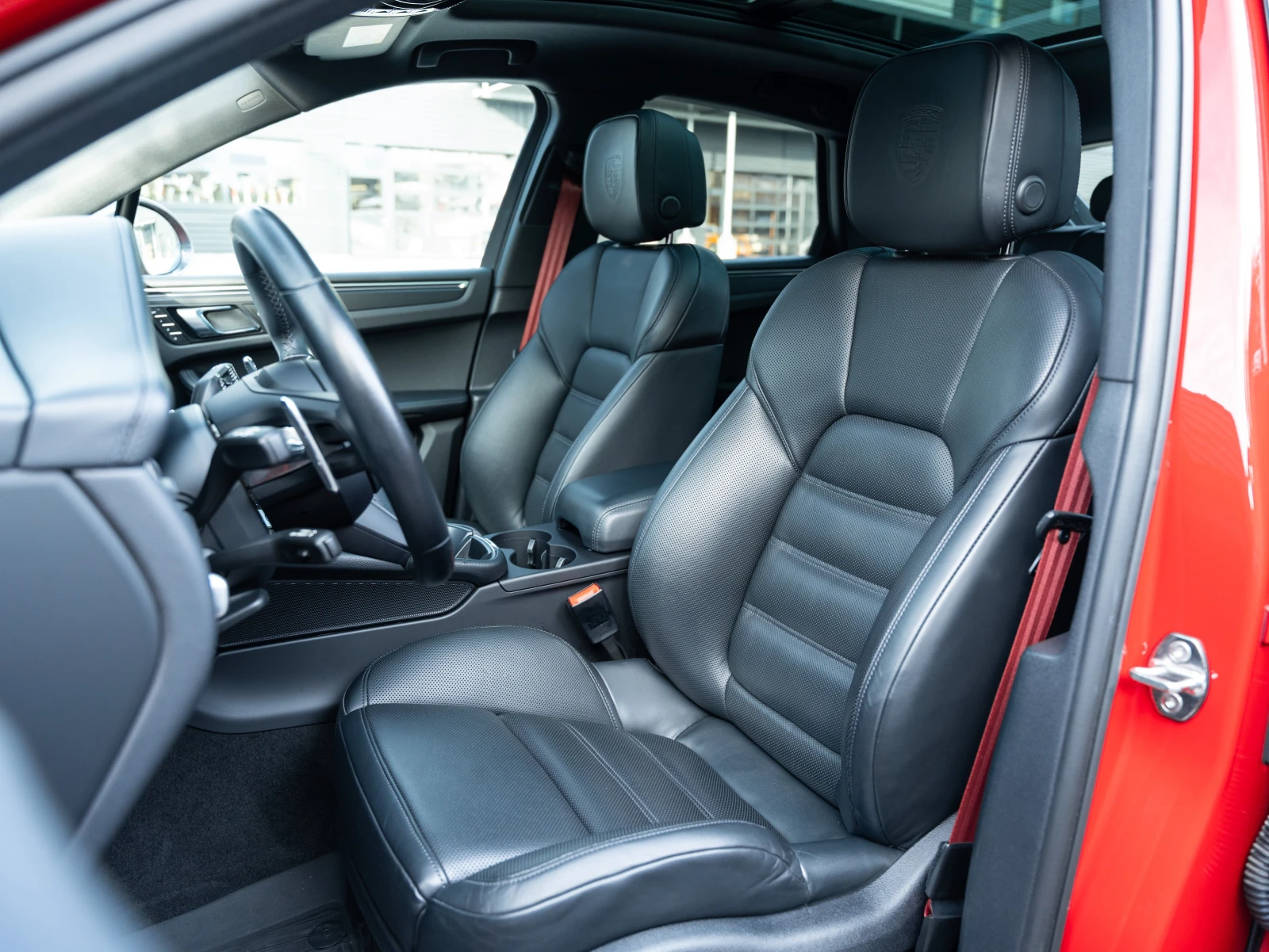 Porsche Macan T - изображение 6