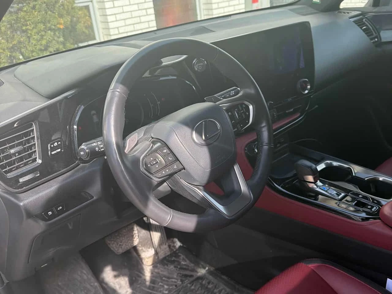 Lexus NX 350h AWD* ОБДУХВАНЕ* DISTRONIC* PANORAMA* , снимка 16 - Автомобили и джипове - 53967551