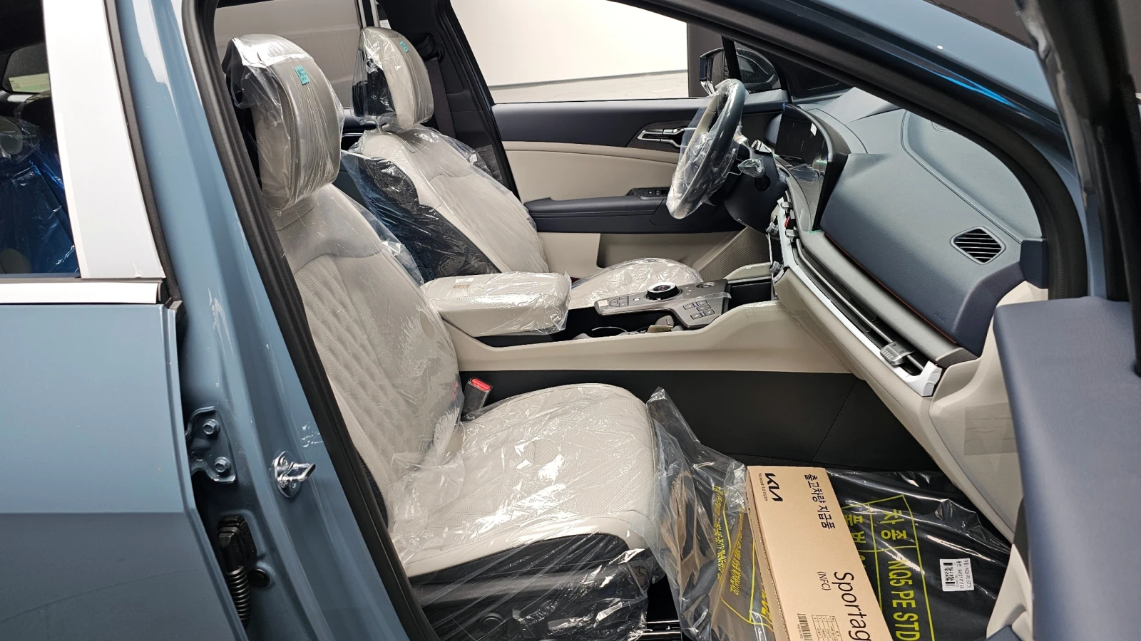 Kia Sportage 2026* 8KM* SIGNATURE X* ОБДУХ* DIS* KRELL* PANO* H, снимка 16 - Автомобили и джипове - 54975023
