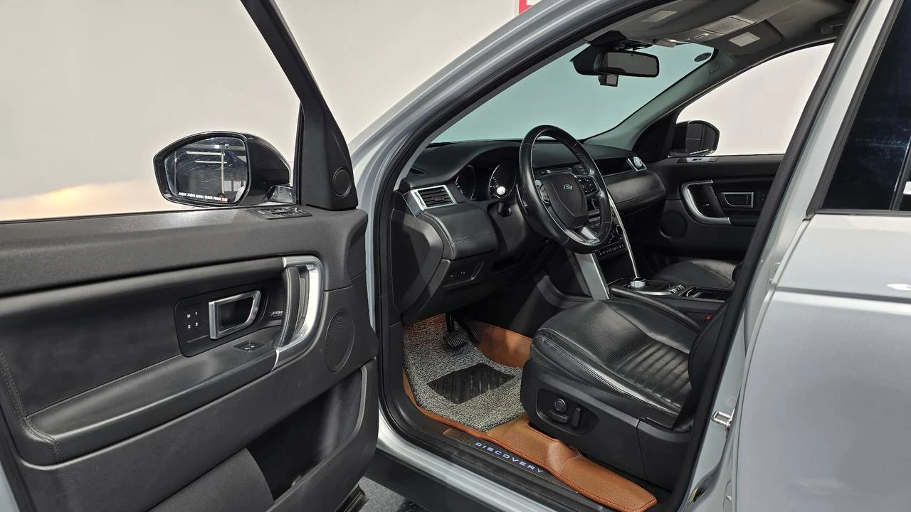 Land Rover Discovery Sport 2.0L HSE LUXORY, снимка 9 - Автомобили и джипове - 55229803