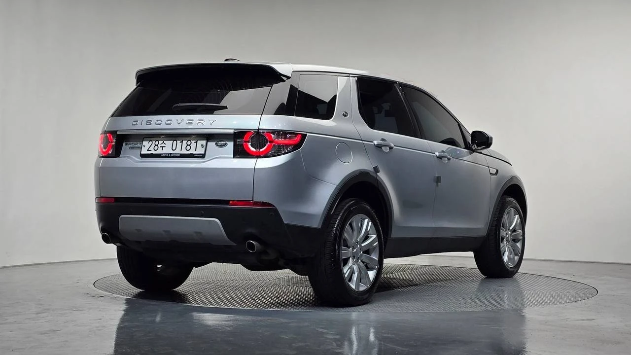 Land Rover Discovery Sport 2.0L HSE LUXORY, снимка 2 - Автомобили и джипове - 55229803