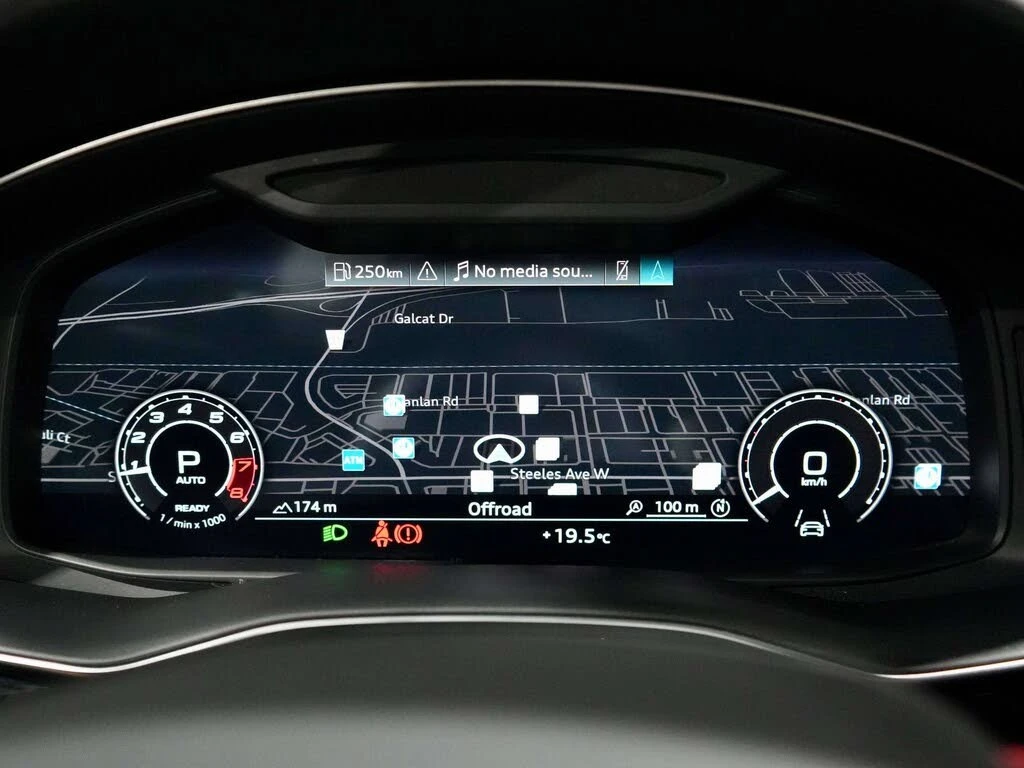Audi RSQ8 4.0T quattro AWD* АвтоКредит * (Цена до БГ), снимка 16 - Автомобили и джипове - 55426225
