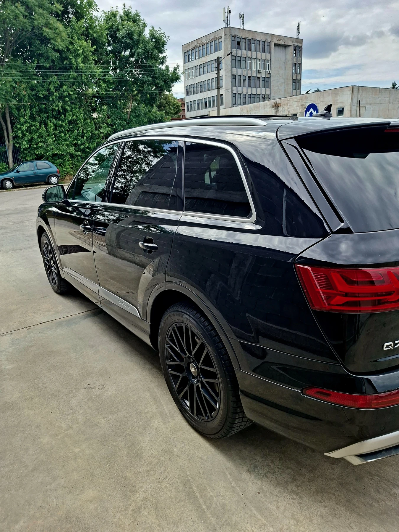 Audi Q7 3.0 t, снимка 8 - Автомобили и джипове - 55658261