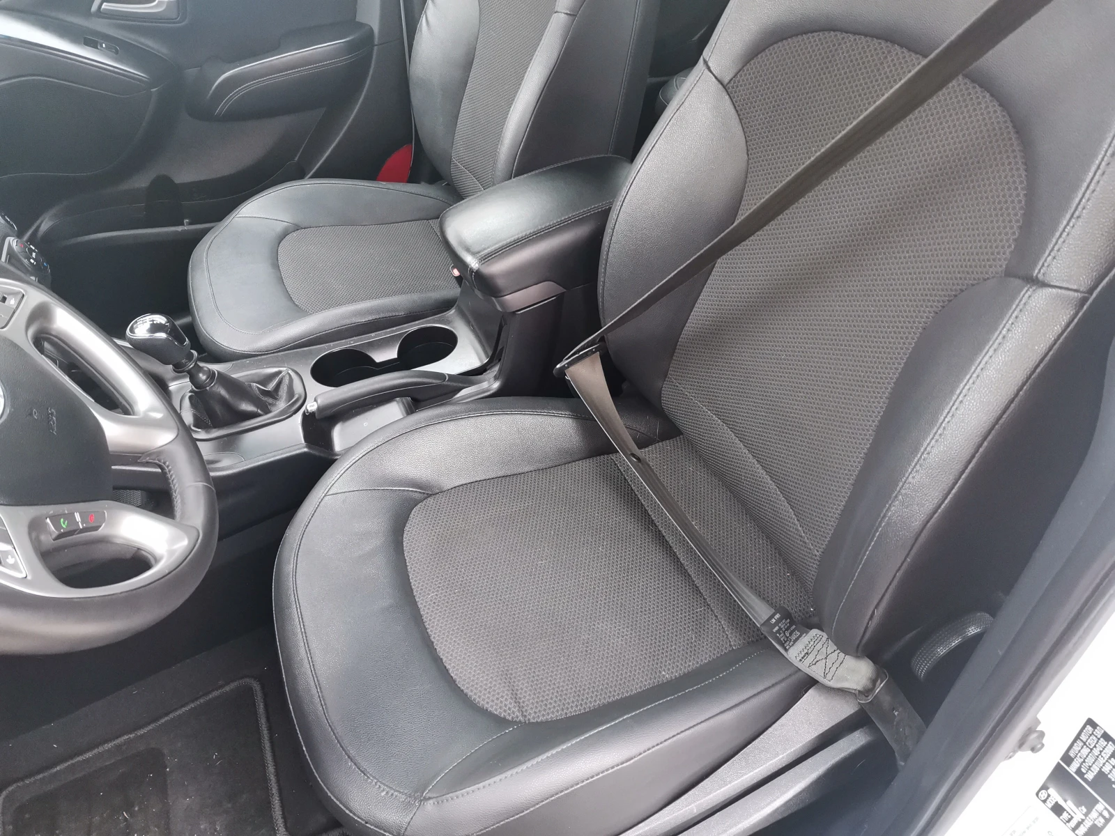 Hyundai IX35 1, 7cdti фейс/панорама, снимка 11 - Автомобили и джипове - 55709615