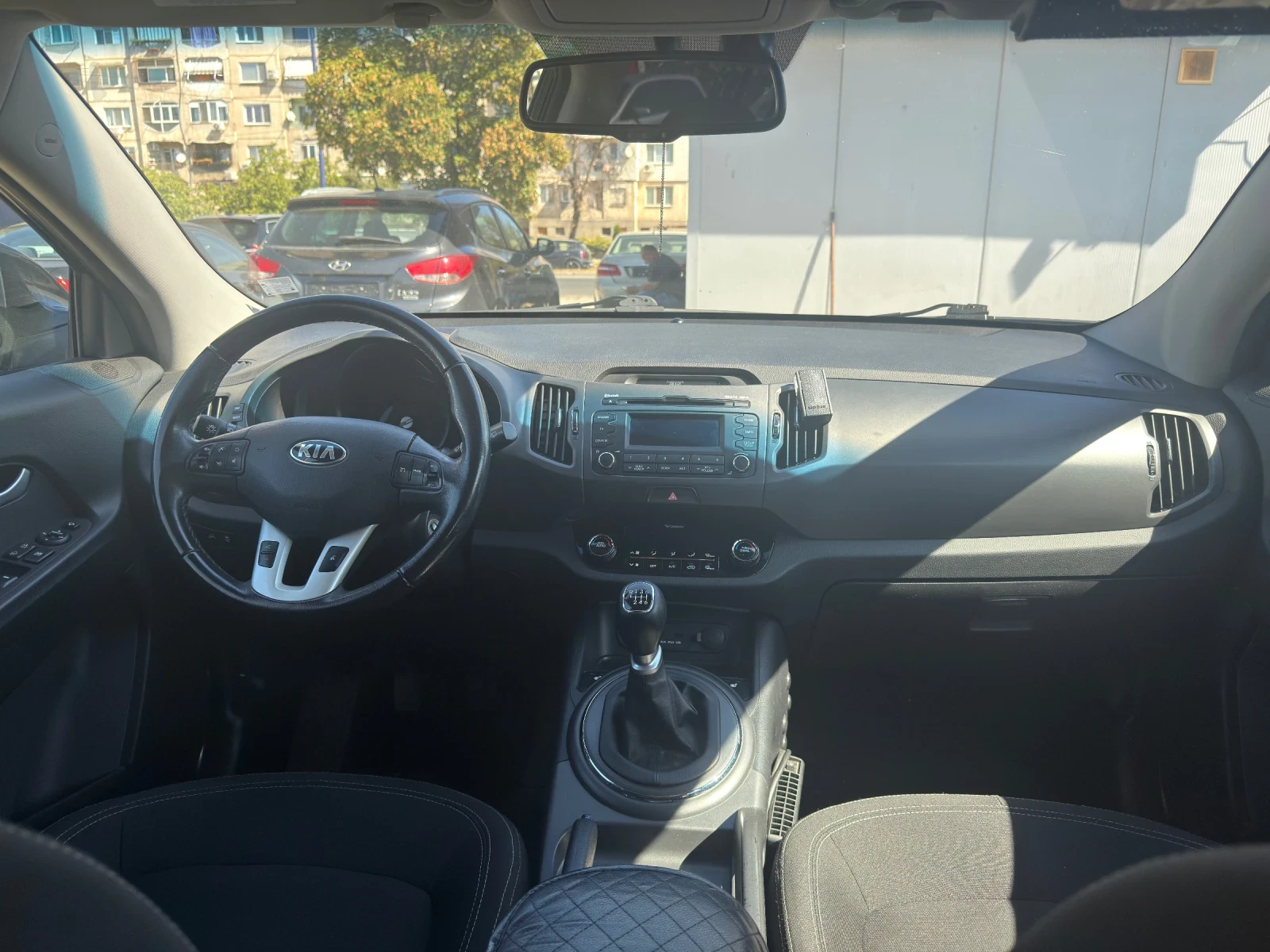 Kia Sportage 1.6 BENZIN/97000km, снимка 7 - Автомобили и джипове - 56002125