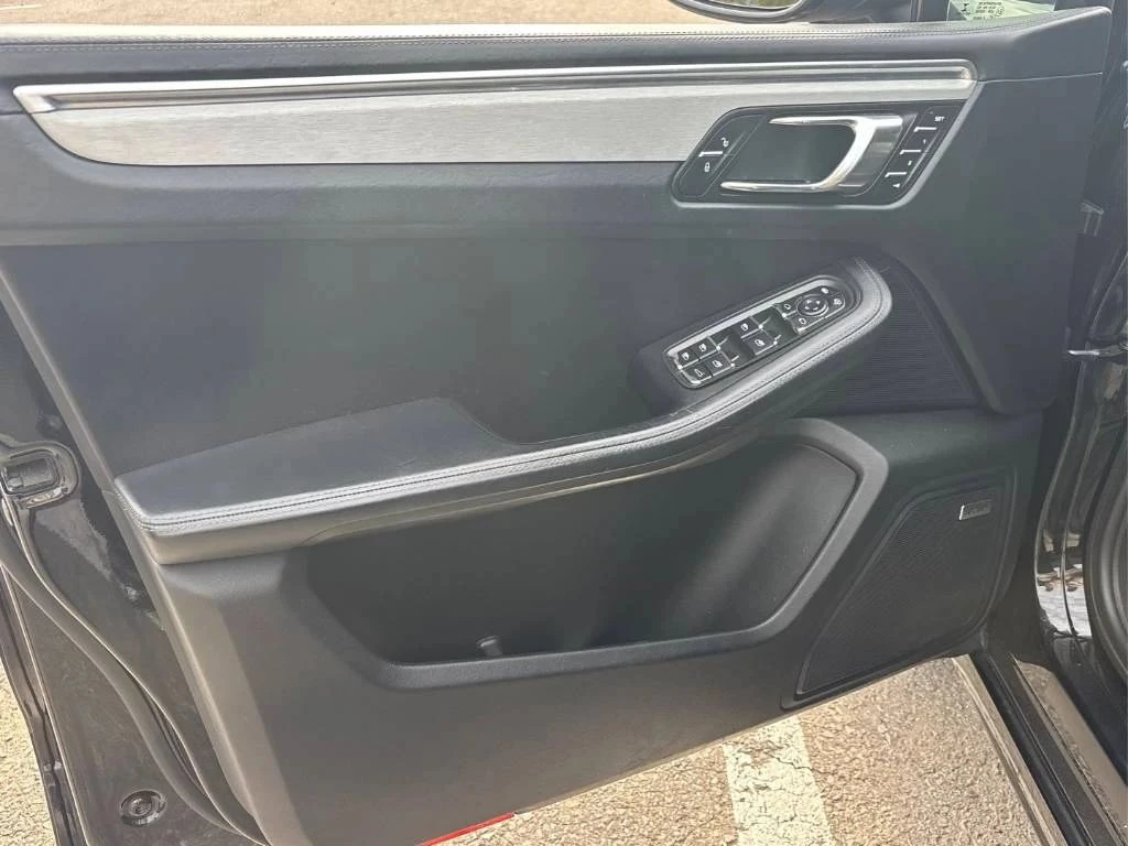 Porsche Macan, снимка 11 - Автомобили и джипове - 56730485