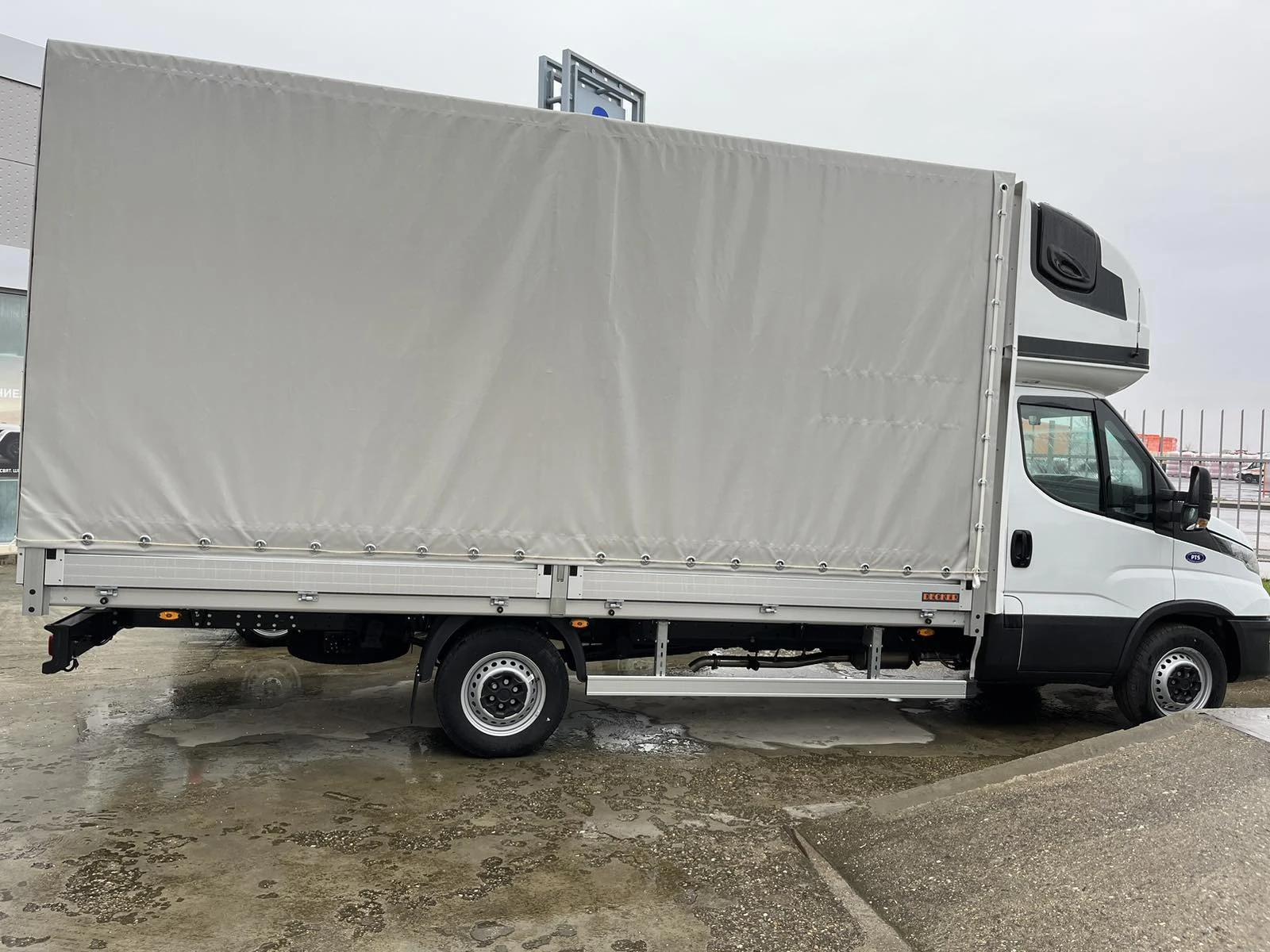 Iveco Daily 35S16H 3.0 - изображение 2