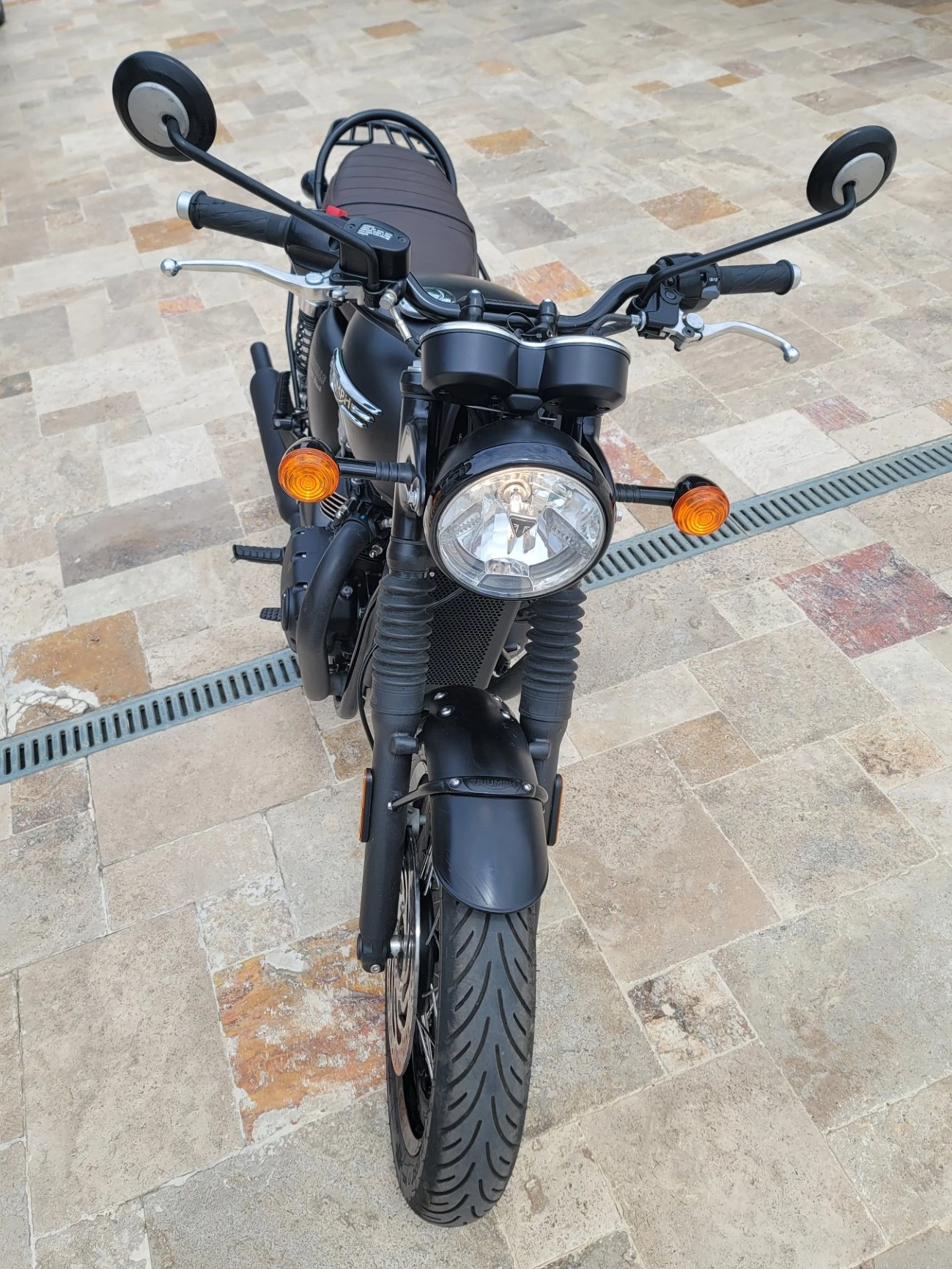 Triumph Bonneville T 120 Black 3-на ГАРАНЦИЯ - изображение 2
