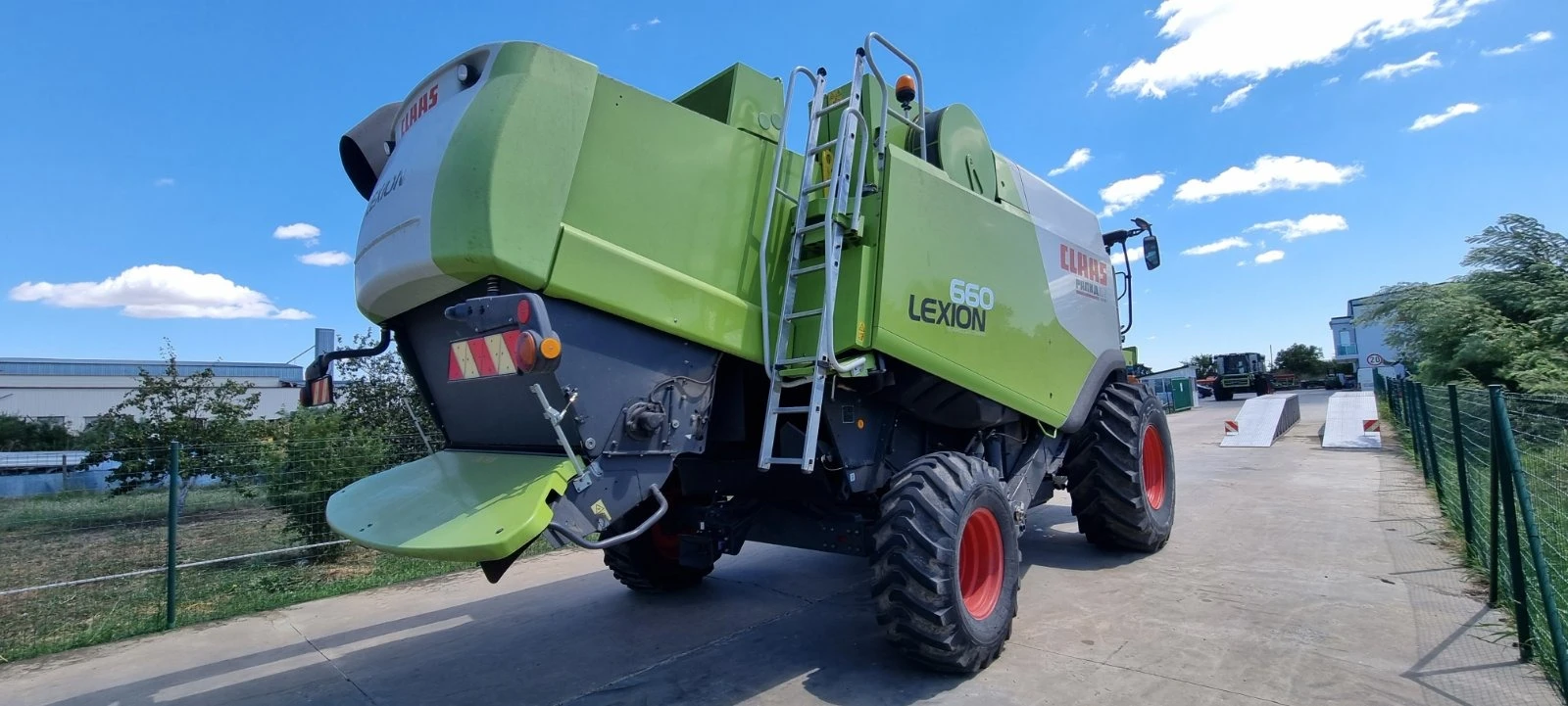 Комбайн Claas Lexion 660 - изображение 5