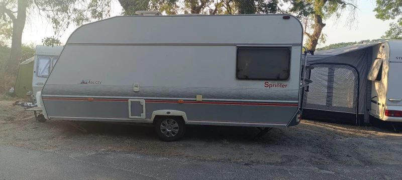 Каравана Beyerland Sprinter 460, снимка 3 - Каравани и кемпери - 52530744