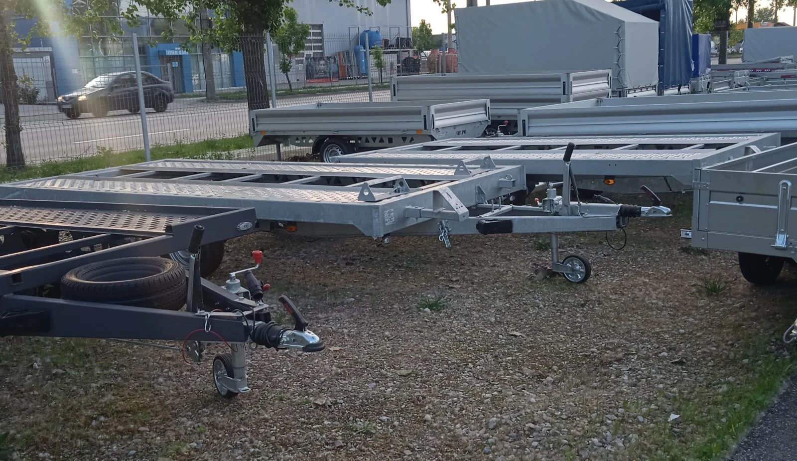   REPO TRAILERS -  - 4.0/2/0-195/50/13-C | Mobile.bg   10