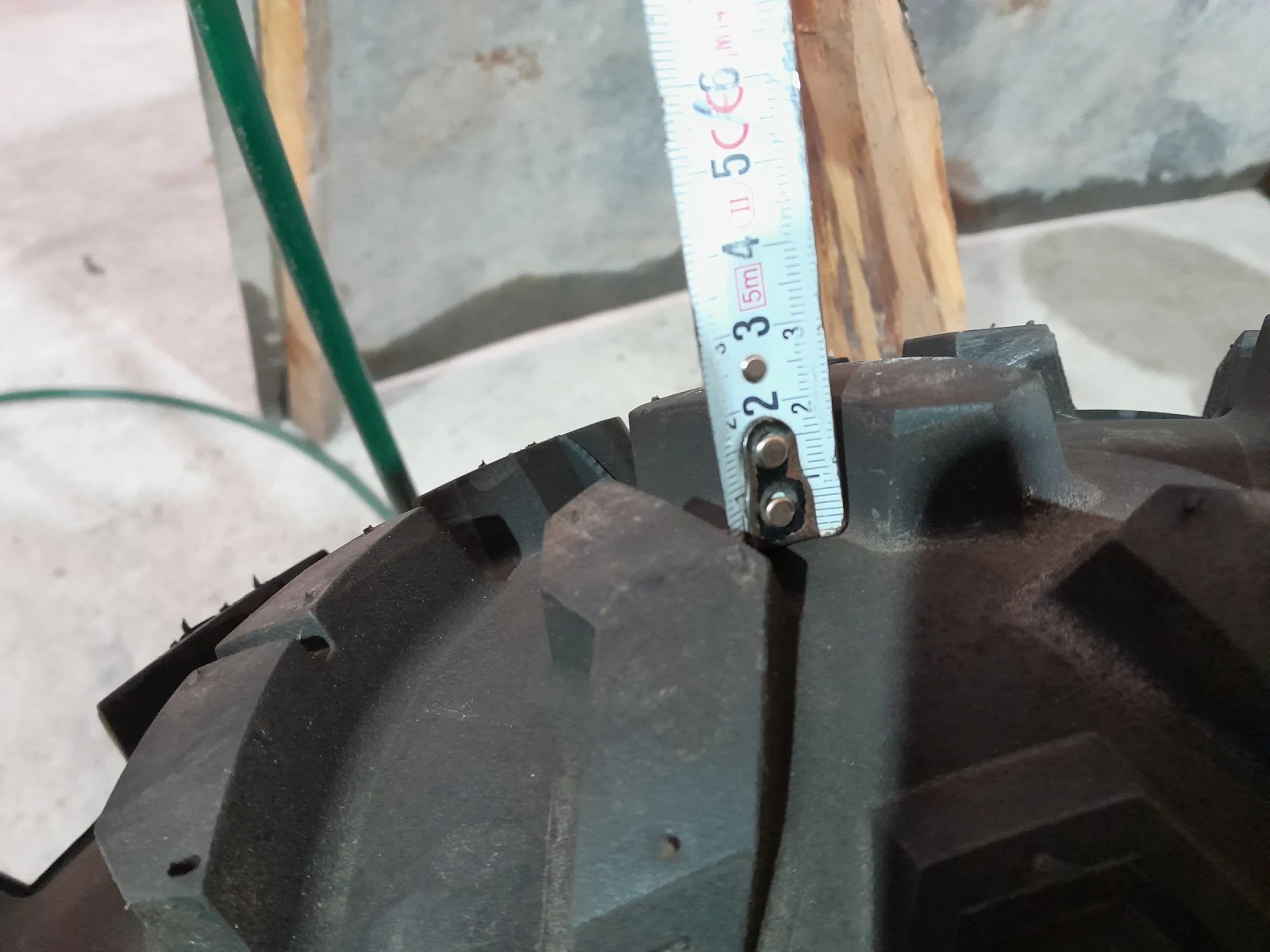 ���� 225/75 14 R | Mobile.bg � ����������� 3