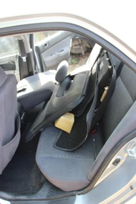 Mitsubishi Lancer 1.6 i   ЗА ЧАСТИ , снимка 13